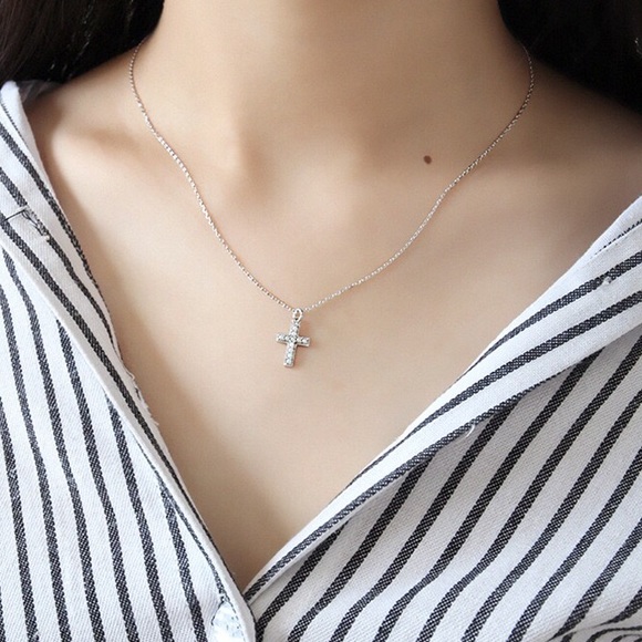 Dainty Pearl Cross Sterling Silver Gold Necklace - Picture 5 of 6